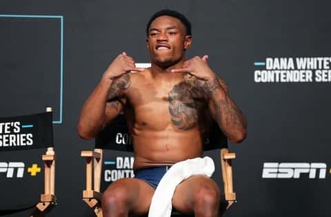 Elijah Smith Was Supposed to Play Football. Now He's Powerbombing People in the UFC
